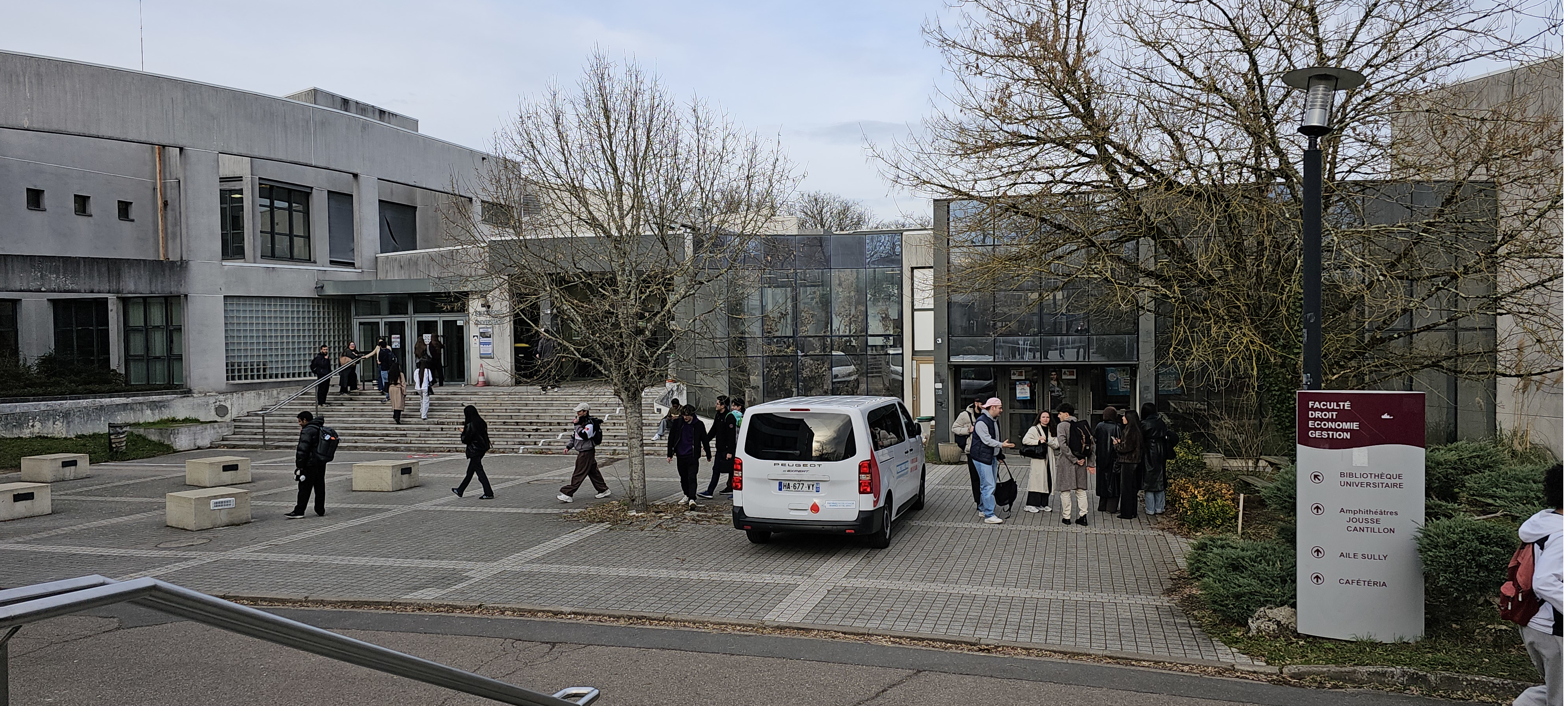 Amphith&eacute;&acirc;tre Cantillon